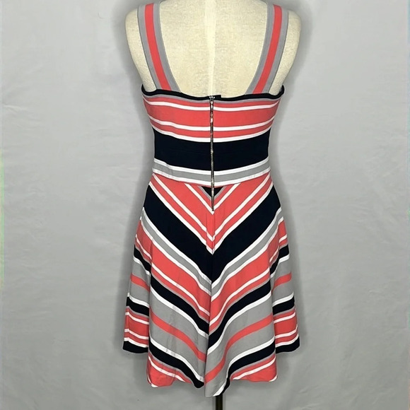 Banana Republic x Milly Collection Striped Fit & Flare Dress - Size 8 - Picture 5 of 8